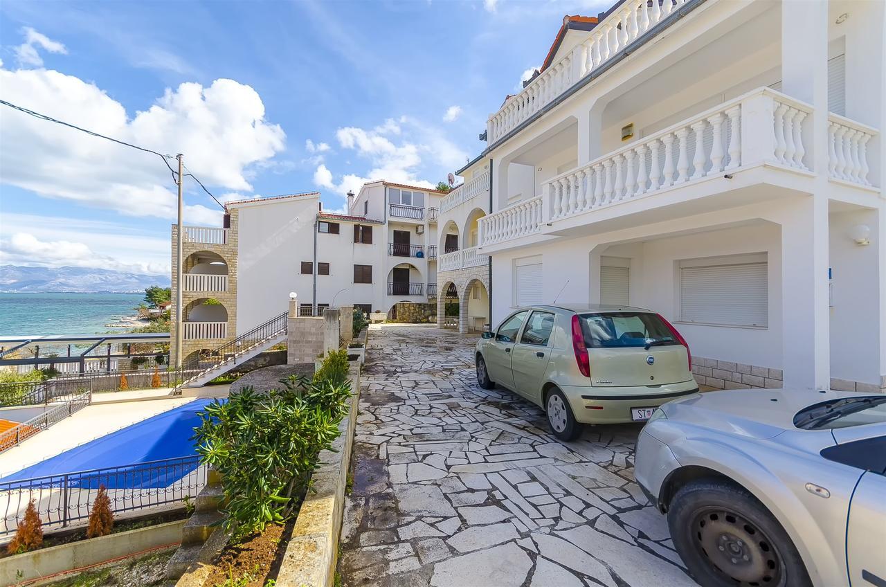 Apartments Krusica トロギール エクステリア 写真
