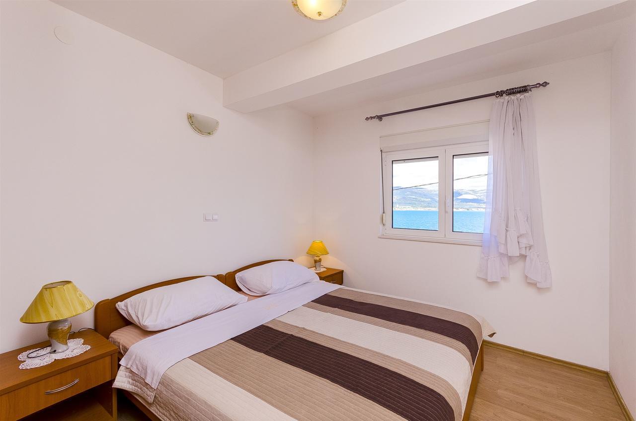 Apartments Krusica トロギール エクステリア 写真
