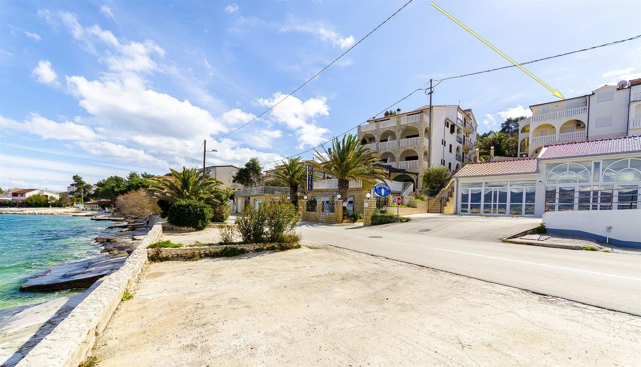 Apartments Krusica トロギール エクステリア 写真