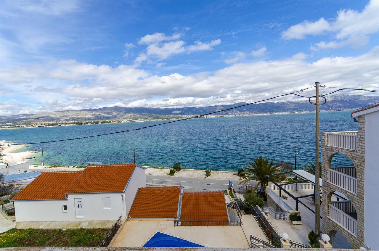 Apartments Krusica トロギール エクステリア 写真